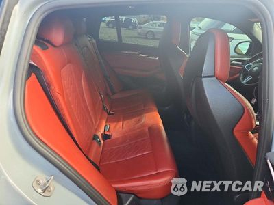 Zdjęcie 10 z 12 samochodu: 2022 BMW X4 M VIN:5YM23EC01N9J23387 - miniatura