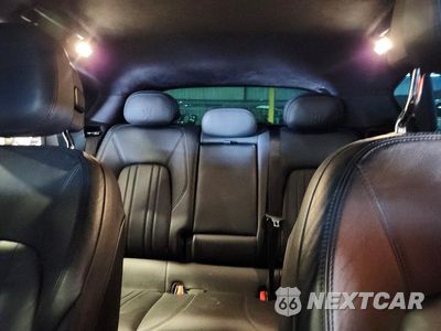 Zdjęcie 10 z 13 samochodu: 2018 MASERATI LEVANTE VIN:ZN661XUS5HX221834 - miniatura