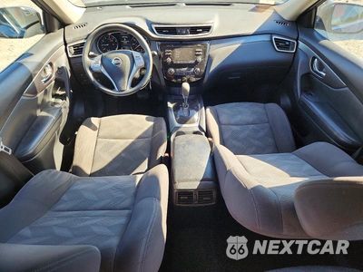 Zdjęcie 8 z 13 samochodu: 2016 NISSAN ROGUE S VIN:KNMAT2MV1GP654505 - miniatura