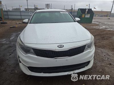 Piąte zdjęcie samochodu w środku: 2018 KIA OPTIMA LX VIN:5XXGT4L36JG261233 - miniatura