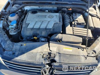Zdjęcie 11 z 12 samochodu: 2014 VOLKSWAGEN JETTA TDI VIN:3VWLL7AJ3EM273889 - miniatura