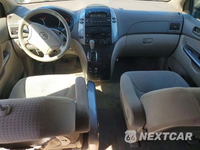 Zdjęcie 8 z 13 samochodu: 2006 TOYOTA SIENNA LE 8 PASSENGER VIN:5TDZA23C66S446746 - miniatura