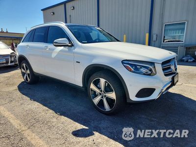 Czwarte zdjęcie samochodu z boku: 2019 MERCEDES-BENZ GLC 350E VIN:WDC0G5EB7KF607834 - miniatura