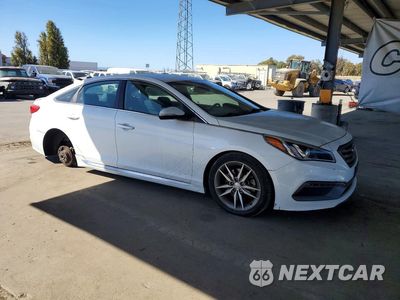 Czwarte zdjęcie samochodu z boku: 2017 HYUNDAI SONATA SPORT 2.0T VIN:5NPE34AB6HH437360 - miniatura