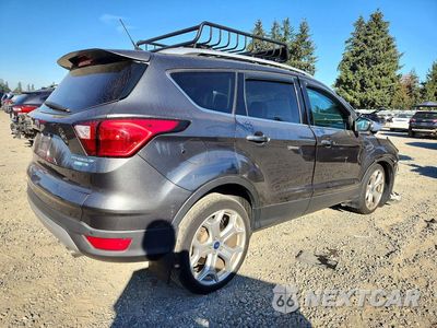 Trzecie zdjęcie samochodu z tyłu: 2019 FORD ESCAPE TITANIUM VIN:1FMCU9J95KUA42416 - miniatura