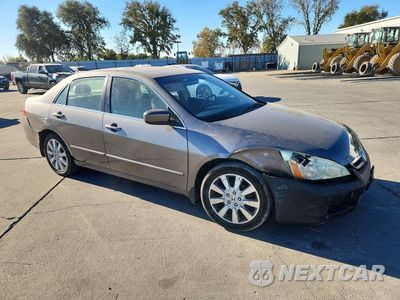 Czwarte zdjęcie samochodu z boku: 2007 HONDA ACCORD EX VIN:1HGCM66577A094200 - miniatura