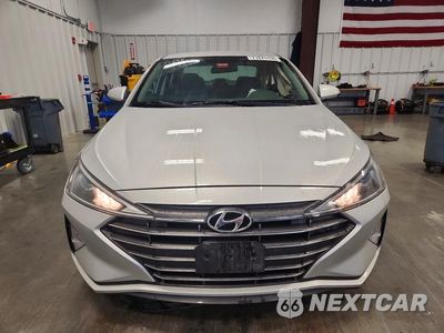 Piąte zdjęcie samochodu w środku: 2019 HYUNDAI ELANTRA SE VIN:5NPD74LF5KH497668 - miniatura