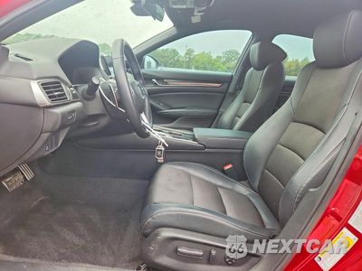 Zdjęcie 7 z 12 samochodu: 2018 HONDA ACCORD SPORT VIN:1HGCV1F39JA096729 - miniatura