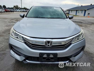 Piąte zdjęcie samochodu w środku: 2017 HONDA ACCORD LX VIN:1HGCR2F36HA237390 - miniatura