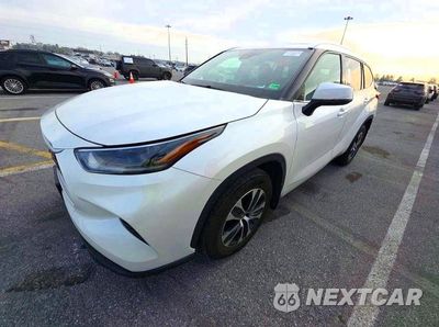 Drugie zdjęcie samochodu z przodu: 2021 TOYOTA HIGHLANDER XLE VIN:5TDHZRBHXMS078269 - miniatura