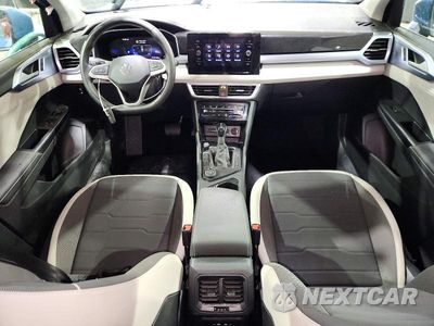 Zdjęcie 8 z 13 samochodu: 2026 VOLKSWAGEN TAOS SE VIN:3VVUC7B29TM024803 - miniatura