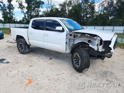 Czwarte zdjęcie samochodu z boku: 2019 TOYOTA TACOMA SR V6 VIN:3TMCZ5AN4KM224933 - miniatura