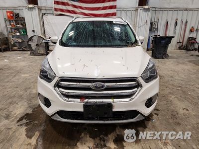 Piąte zdjęcie samochodu w środku: 2017 FORD ESCAPE TITANIUM VIN:1FMCU9JDXHUE44316 - miniatura