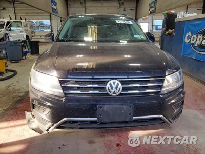 Piąte zdjęcie samochodu w środku: 2018 VOLKSWAGEN TIGUAN SE VIN:3VV2B7AX5JM143985 - miniatura