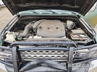 Zdjęcie 12 z 13 samochodu: 2007 TOYOTA FJ CRUISER BASE VIN:JTEBU11F670096485 - miniatura