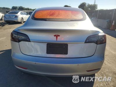 Zdjęcie 6 z 13 samochodu: 2018 TESLA MODEL 3 VIN:5YJ3E1EA6JF052080 - miniatura
