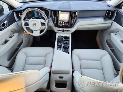 Zdjęcie 8 z 13 samochodu: 2025 VOLVO XC60 CORE VIN:YV4M12RJ2S1107597 - miniatura
