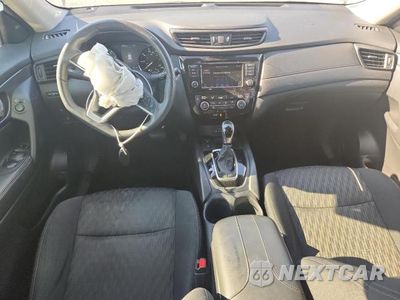Zdjęcie 8 z 13 samochodu: 2019 NISSAN ROGUE SV VIN:5N1AT2MT0KC845259 - miniatura