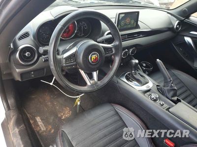Zdjęcie 8 z 13 samochodu: 2019 FIAT 124 SPIDER CLASSICA VIN:JC1NFAEK8K0141421 - miniatura