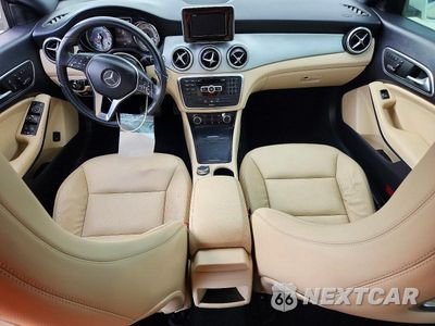 Zdjęcie 8 z 12 samochodu: 2014 MERCEDES-BENZ CLA 250 VIN:WDDSJ4EB4EN061813 - miniatura