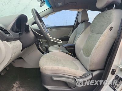 Zdjęcie 7 z 13 samochodu: 2015 HYUNDAI ACCENT GLS VIN:KMHCT4AE8FU796709 - miniatura