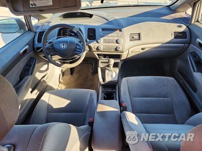 Zdjęcie 8 z 12 samochodu: 2008 HONDA CIVIC LX VIN:1HGFA16578L041379 - miniatura