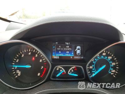 Zdjęcie 9 z 14 samochodu: 2016 FORD ESCAPE SE VIN:1FMCU0G79GUC61257 - miniatura