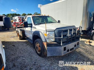 Czwarte zdjęcie samochodu z boku: 2014 FORD F550 SUPER DUTY VIN:1FDUF5HT7EEB42704 - miniatura