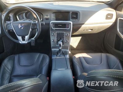 Zdjęcie 8 z 12 samochodu: 2016 VOLVO S60 PREMIER VIN:YV1612TK9G2406707 - miniatura