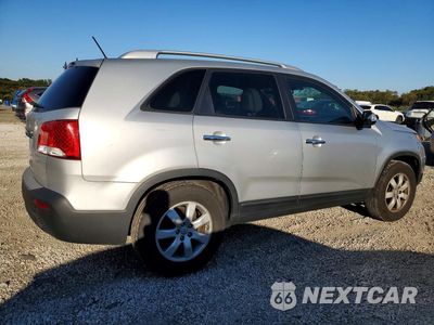 Trzecie zdjęcie samochodu z tyłu: 2013 KIA SORENTO LX VIN:5XYKT3A66DG355193 - miniatura