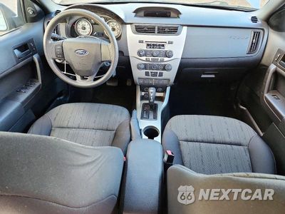 Zdjęcie 8 z 12 samochodu: 2011 FORD FOCUS SE VIN:1FAHP3FN8BW115745 - miniatura