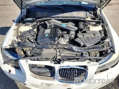 Zdjęcie 11 z 12 samochodu: 2010 BMW 328 XI SULEV VIN:WBAPK5C56AA652191 - miniatura