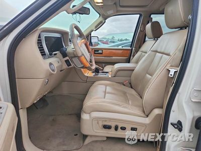 Zdjęcie 7 z 13 samochodu: 2007 LINCOLN NAVIGATOR L VIN:5LMFL27507LJ11390 - miniatura