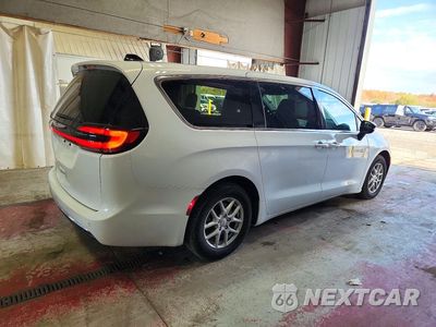 Trzecie zdjęcie samochodu z tyłu: 2025 CHRYSLER PACIFICA SELECT VIN:2C4RC1BG8SR614771 - miniatura