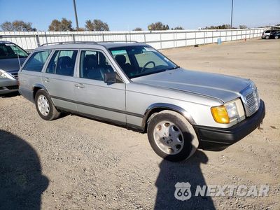 Czwarte zdjęcie samochodu z boku: 1987 MERCEDES-BENZ 300 TDT VIN:WDBEB93D1HF020171 - miniatura