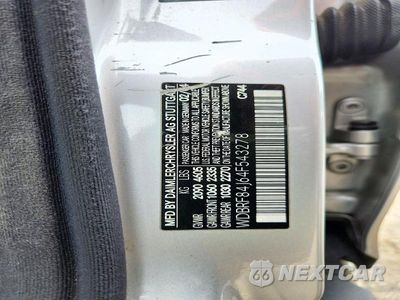 Zdjęcie 12 z 12 samochodu: 2004 MERCEDES-BENZ C 320 4MATIC VIN:WDBRF84J64F543278 - miniatura