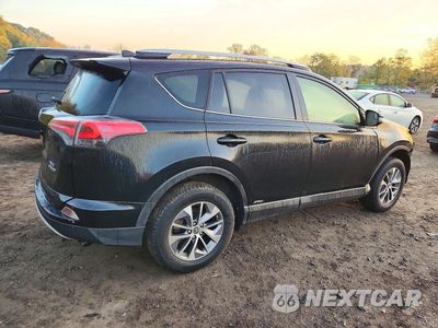Trzecie zdjęcie samochodu z tyłu: 2017 TOYOTA RAV4 HYBRID XLE VIN:JTMRJREV7HD106091 - miniatura