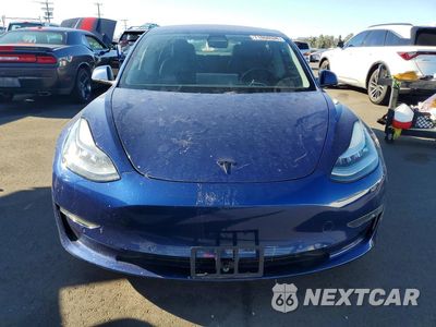 Piąte zdjęcie samochodu w środku: 2018 TESLA MODEL 3 VIN:5YJ3E1EA7JF102534 - miniatura
