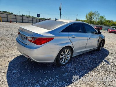 Trzecie zdjęcie samochodu z tyłu: 2013 HYUNDAI SONATA SE 2.0T VIN:5NPEC4AB0DH525783 - miniatura
