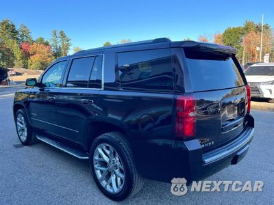 Trzecie zdjęcie samochodu z tyłu: 2020 CHEVROLET TAHOE K1500 PREMIER VIN:1GNSKCKC4LR208983 - miniatura