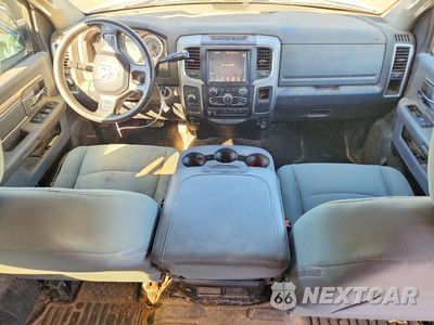 Zdjęcie 8 z 12 samochodu: 2016 RAM 3500 SLT VIN:3C63R3HL1GG277126 - miniatura