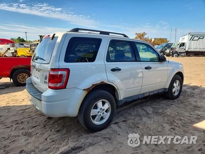 Trzecie zdjęcie samochodu z tyłu: 2011 FORD ESCAPE XLT VIN:1FMCU0DG4BKC59280 - miniatura