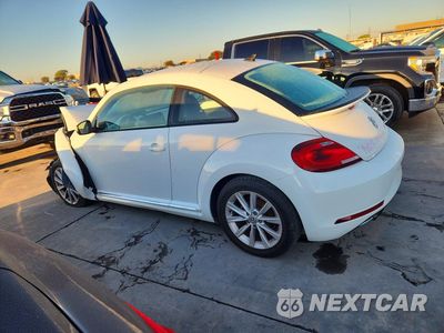Drugie zdjęcie samochodu z przodu: 2017 VOLKSWAGEN BEETLE SE VIN:3VWJ17AT8HM614805 - miniatura