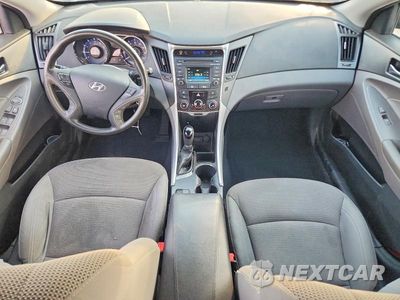 Zdjęcie 8 z 12 samochodu: 2014 HYUNDAI SONATA GLS VIN:5NPEB4AC0EH879140 - miniatura