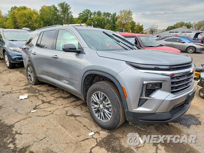 Czwarte zdjęcie samochodu z boku: 2025 CHEVROLET TRAVERSE LT VIN:1GNEVGRS0SJ214950 - miniatura