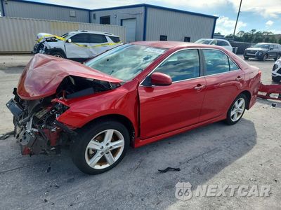 2014 TOYOTA CAMRY SE 4T1BF1FK2EU811204 - główne zdjęcie licytacji z USA - miniatura
