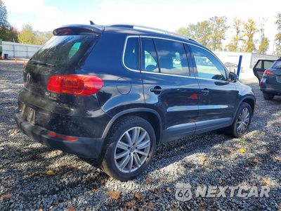 Trzecie zdjęcie samochodu z tyłu: 2013 VOLKSWAGEN TIGUAN S VIN:WVGBV7AX3DW540312 - miniatura