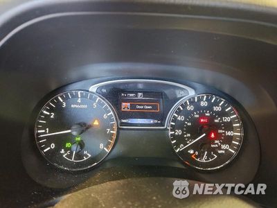 Zdjęcie 9 z 13 samochodu: 2018 NISSAN PATHFINDER SL VIN:5N1DR2MM0JC679005 - miniatura