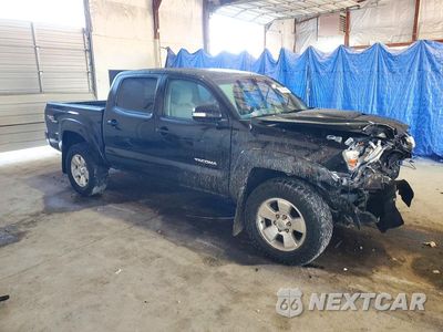 Czwarte zdjęcie samochodu z boku: 2013 TOYOTA TACOMA V6 VIN:3TMLU4EN2DM119796 - miniatura