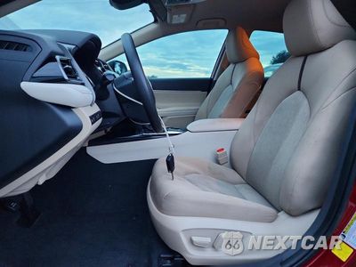 Zdjęcie 7 z 12 samochodu: 2020 TOYOTA CAMRY LE VIN:4T1C11AK3LU959207 - miniatura